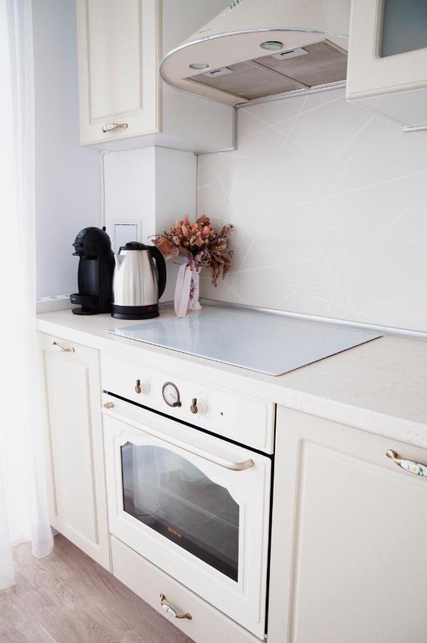 Elis Apartment By Oasis Homes Oradea Bagian luar foto
